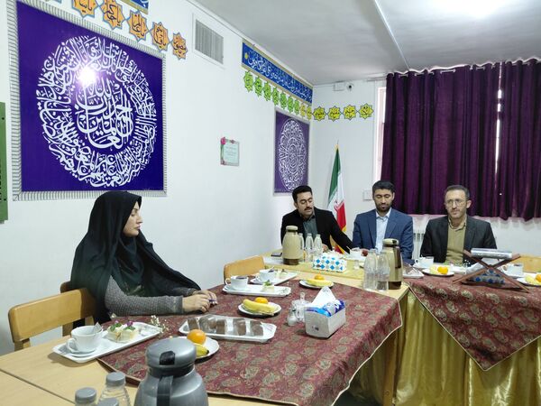 جلسه  مدیران متوسطه اول مدارس در دبیرستان شهرآرا دو