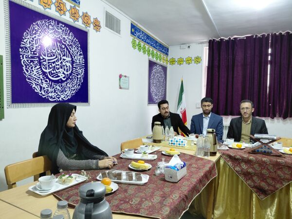 جلسه  مدیران متوسطه اول مدارس در دبیرستان شهرآرا دو
