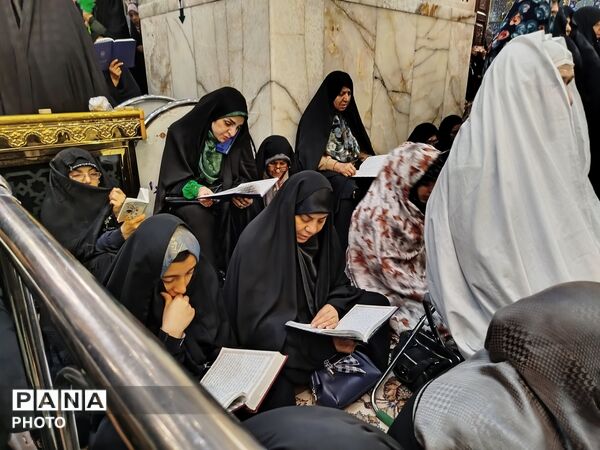 مراسم یادبود شهدا و دهه کرامت در حرم مطهر رضوی 