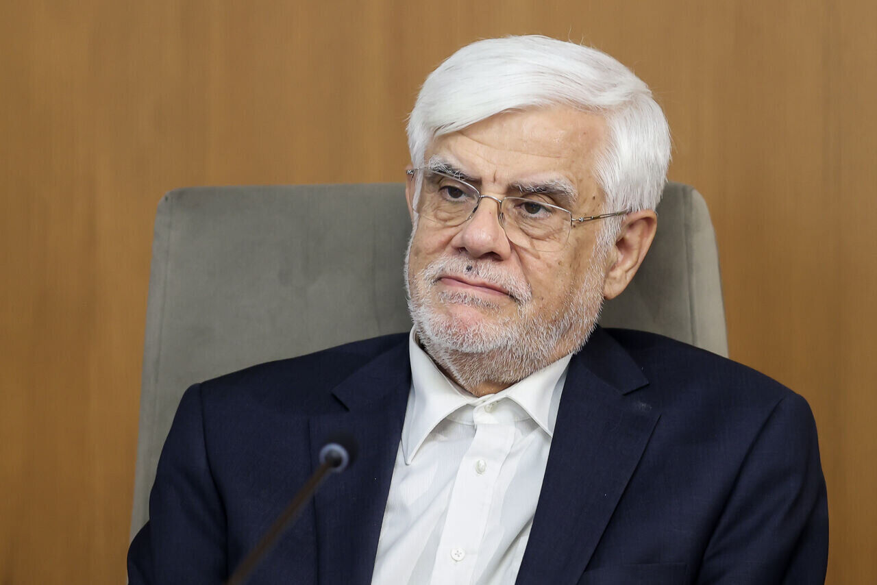 عارف: برخی اظهارنظرها به تقویت فضای خوب کنونی کشور کمک نمی‌کند