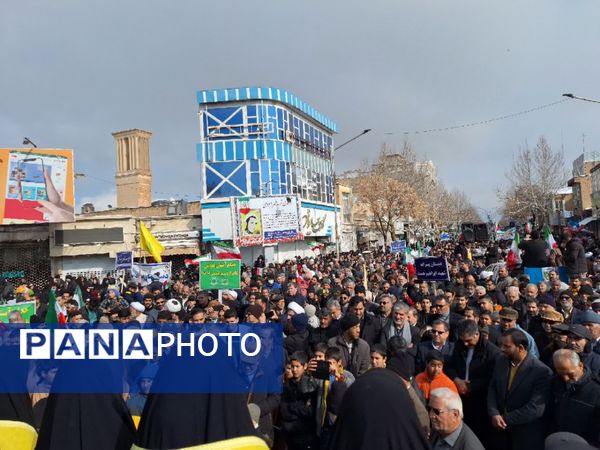 حماسه حضور مردم کاشمر در ۲۲ بهمن از قاب پانا