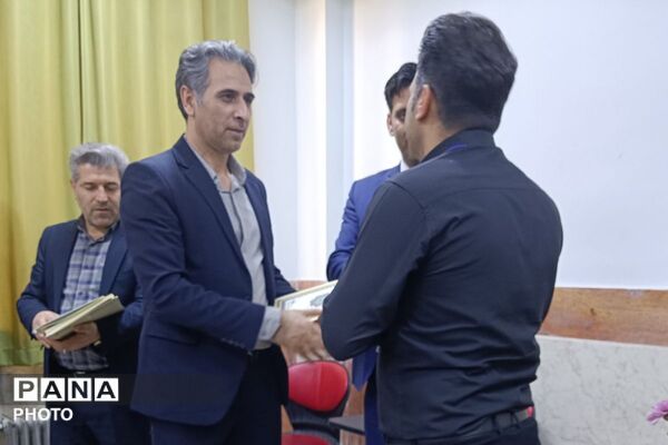برگزاری جشنواره همیار معلم در بهارستان‌دو