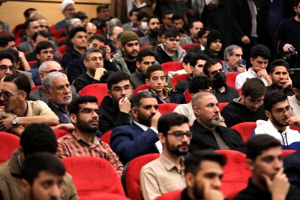 همایش تقدیر از مادران و همسران شهدا در دانشگاه قم