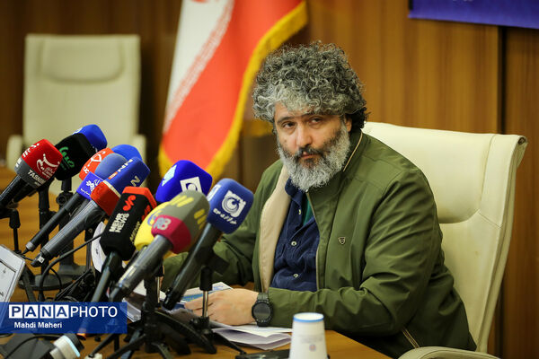 نشست خبری ویژه برنامه‌های نوروز ۱۴۰۴ و ماه مبارک رمضان صدا و سیما