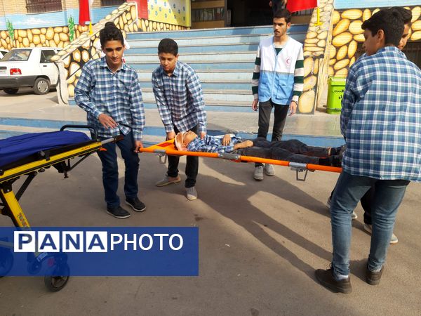 مانور زلزله و ایمنی در مدارس شهرستان ورامین 