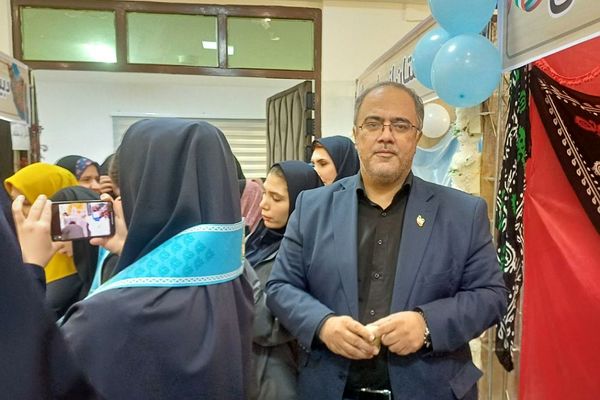 جشنواره رنگ و فرهنگ در کانون شهید آوینی فشافویه؛تجلی هویت و هنر ایرانی