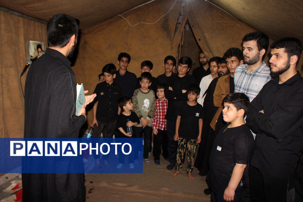 روایتگری طلاب جوان در یادواره شهدای مدرسه حقانی قم