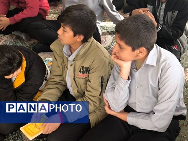 گرامیداشت ایام فاطمیه در دبیرستان خاتم الانبیا خاتم