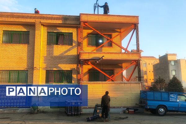 دبیرستان مهدیه و طلیعه فاز ۲ اندیشه، برای بارش برف زمستانی آماده شد