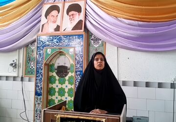 دانش‌آموزان دبیرستان دخترانه معارف صدرا پای صندوق‌ها حاضر شدند