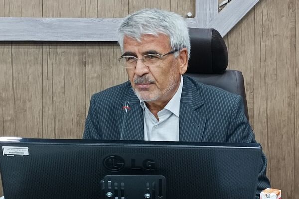 هیچ کشوری جز به دست معلمان و دانشگاهیان خود پیشرفت نمی‌کند