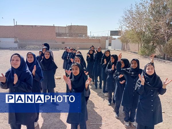 جشن میلاد حضرت زینب (س) در دبیرستان مادرمهربان خلیل آباد