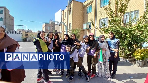 برگزاری جشن هفته تربیت‌بدنی در مدرسه ام‌ابیها 