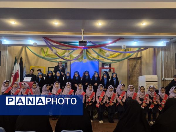 جلسه آموزش خانواده در دبستان دخترانه شاهد تحقیقی ناحیه۶