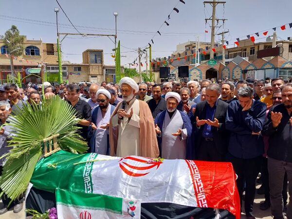 تشییع پیکر مطهر شهیده مریم قنبریان شهید جنایت رژیم صهیونیستی در آستان مقدس حضرات سیدالکریمان
