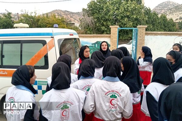 دبیرستان هاجر دیشموک، میزبان برنامه‌ای با محوریت پدافند غیرعامل