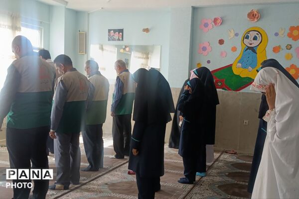 نخستین چهارشنبه امام‌رضایی با حضور خادمان آستان قدس