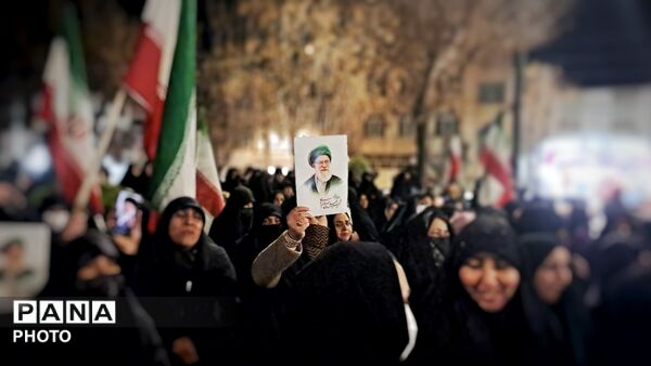 فریاد مقاومت و انتقام با حماسه حضور اهالی رزن