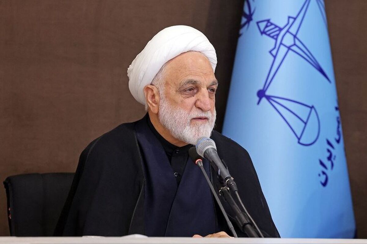 مقامات قضایی برای کنترل بازار مقابله قاطعانه انجام دهند