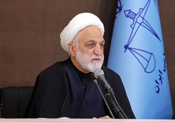 مقامات قضایی برای کنترل بازار مقابله قاطعانه انجام دهند