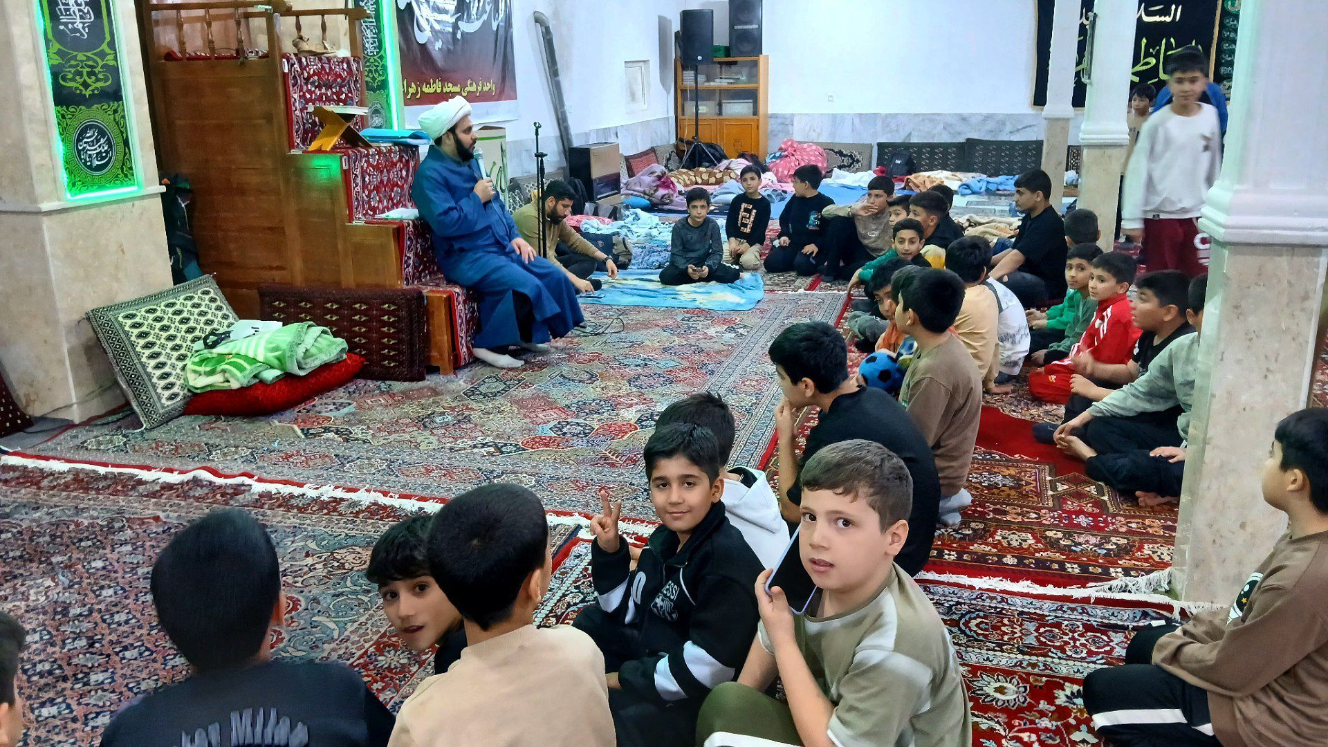 آغاز اعتکاف دانش‌آموزی پسران در مسجد فاطمه زهرا(س) شهرک سیدجمال‌الدین نظرآباد