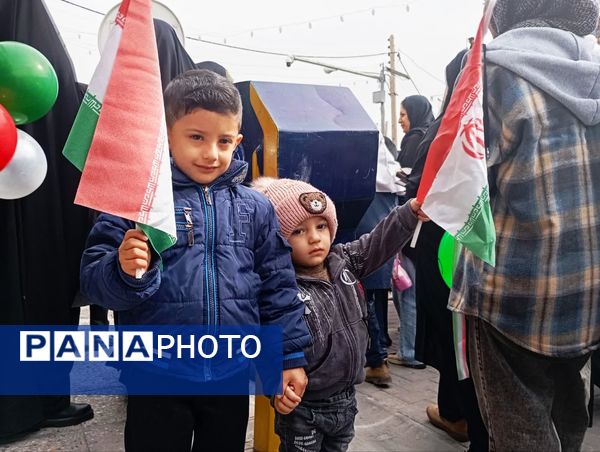 اقتدار کودکان نی‌ریزی در حماسه 22 بهمن