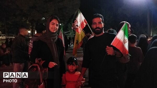 نود و پنجمین شب از شب های مقاومت بلوار جمهوری نیشابور در قاب پانا 