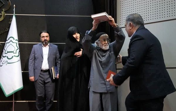 شهردار جدید کلانشهر قم معرفی شد