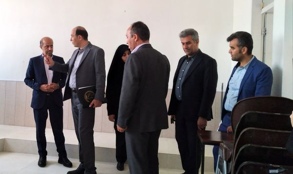توزیع تجهیزات هنرستان‌ها در بازدید معاون متوسطه وزیر آموزش و پرورش 