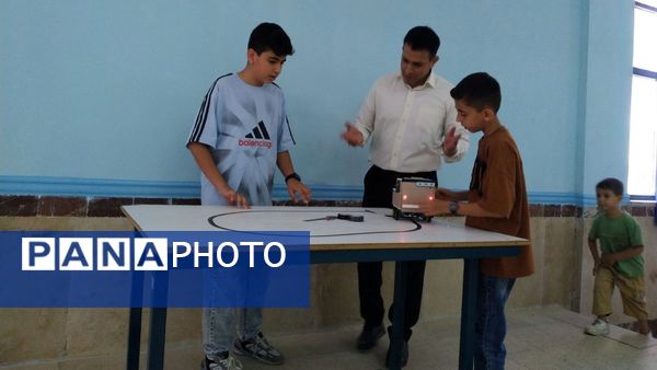 نخستین دوره مسابقات نوآوران رباتیک شهرستان نظرآباد