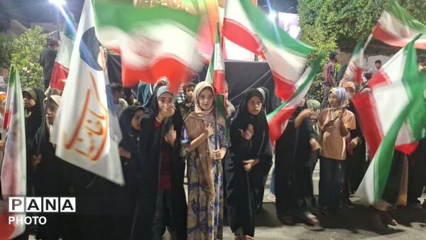 بزرگداشت روز خبرنگار در میدان شهدای میناب