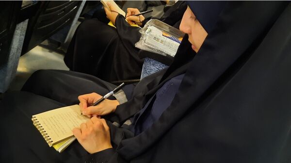 اولین نشست روسای تشکل‌های دانش‌آموزی مدارس سمپاد استان در دبیرستان فرزانگان ۲دوره دوم ناحیه۷ مشهد 