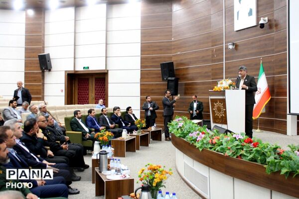 مراسم بزرگداشت مقام معلم در پردیس