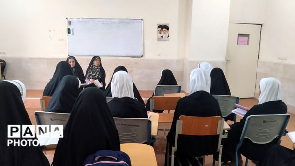 مسابقات قرآن، عترت و نماز مقطع ابتدایی در میناب