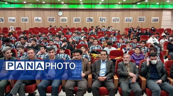 برگزاری مراسم یادواره شهدا «پدربزرگ‌های آسمانی»