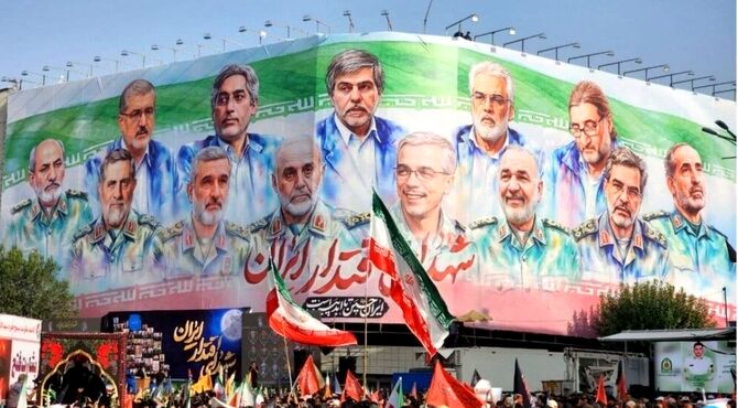 سیمرغانِ اقتدار، ضامنِ وحدت