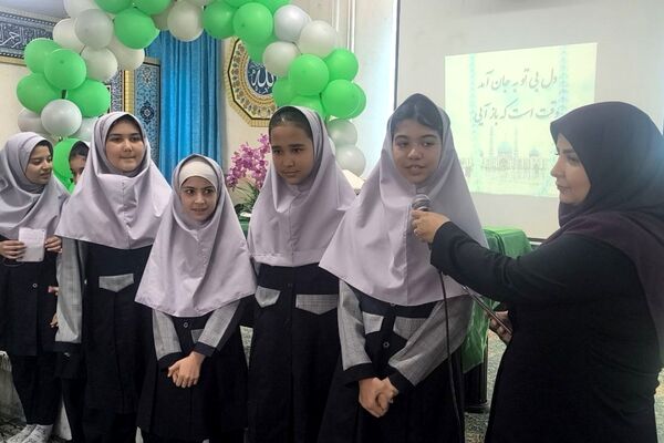 برگزاری مراسم افتتاحیه طرح مصباح الهدی در دبستان شهید حبیب پور ناحیه یک شهرری