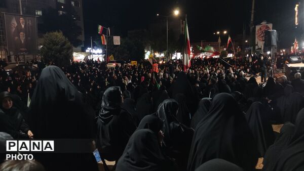 حال‌وهوای عاشورایی بلوار فضل همراه با روشن کردن شمع