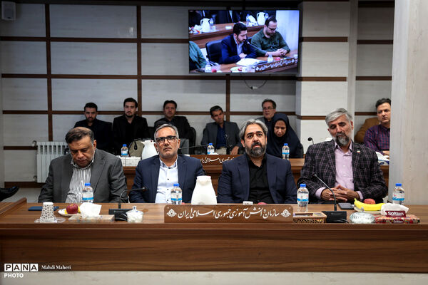 مراسم تکریم  و معارفه قائم‌مقام سازمان دانش‌آموزی