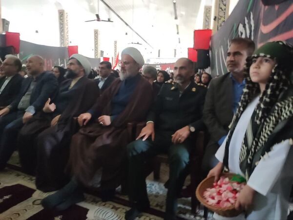 نخستین رژه دختران فاطمی در مینودشت 