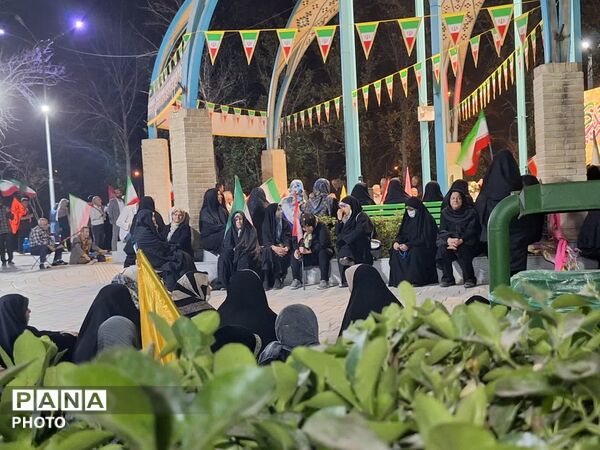 جشن میلاد حضرت زینب (سلام‌الله علیها) در جوار مزار شهید گمنام شهرک آزادی