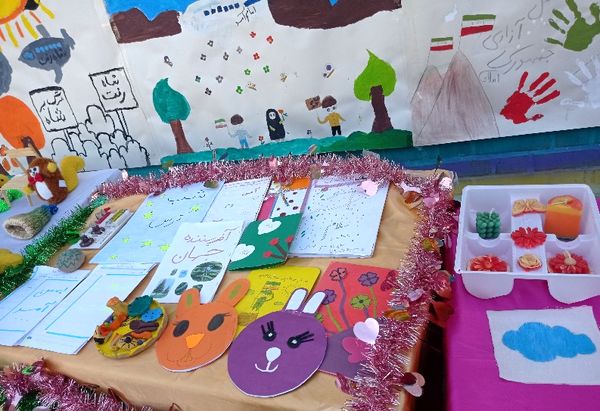 جشنواره ماها در دبستان ربابه هاشمیان یزدی شیروان