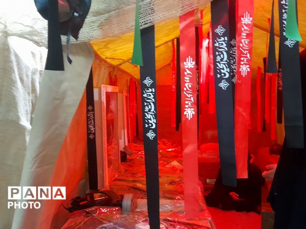 فرشتگان‌زمینی در محفل ملکوتی قرآن و نماز