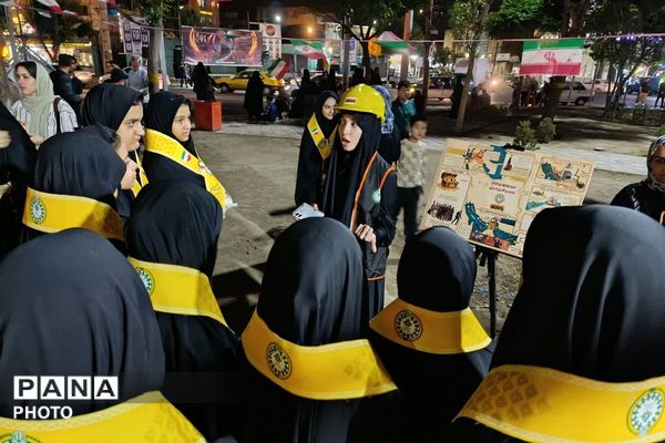  بازدید رئیس سازمان دانش‌آموزی شهرستانهای استان تهران از غرفه «با انرژی‌ها» منطقه کهریزک