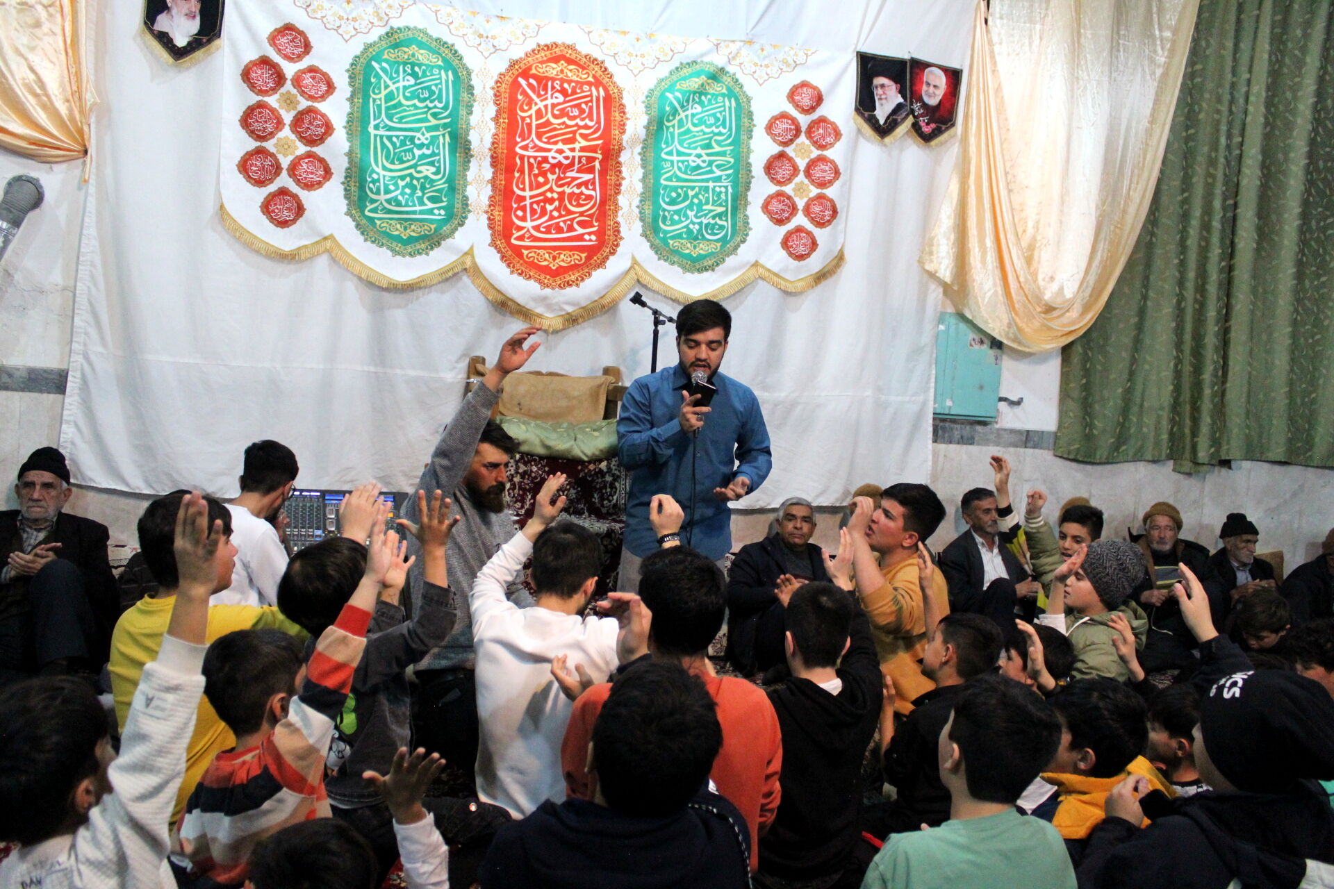 جشن ولادت امام حسین (ع) در شهر درق 