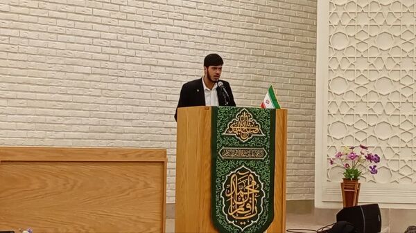 نشست صمیمی جوانان با حضرت آیت الله نورمفیدی