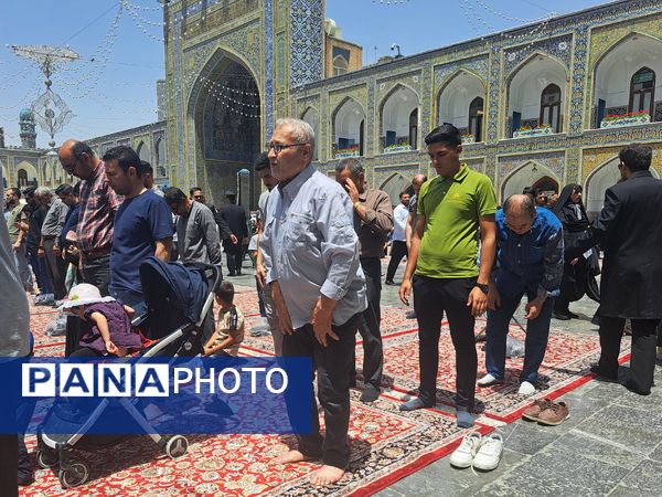 روز دحوالارض در حرم امام مهربانی‌ها