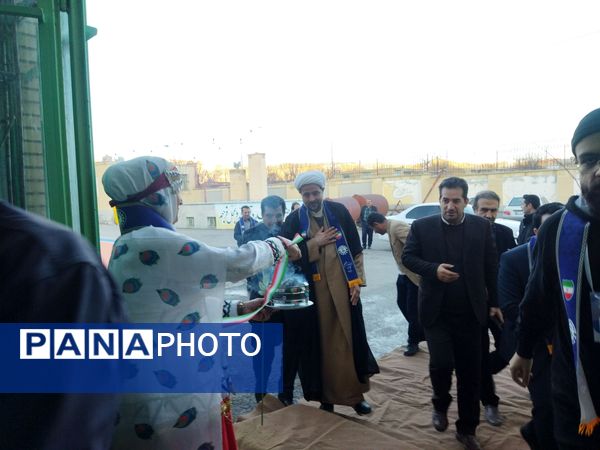 افتتاحیه اردوی تمشک در شهرستان راز و جرگلان