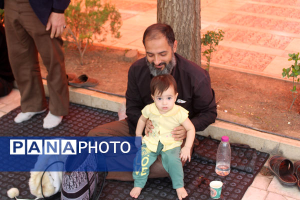 مراسم تحویل سال در گلزار شهدای قم