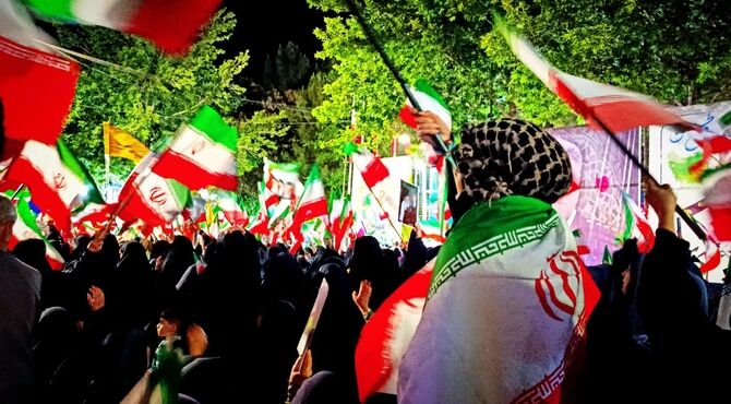 الو... از شما تشکر میکنم که به خیابان آمدید